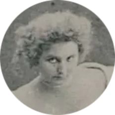 Visage du modèle posant pour une série 'Le Coucher'