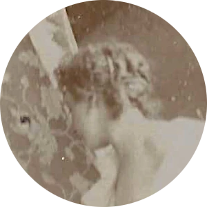 Visage du modèle posant pour une série 'Le Coucher'
